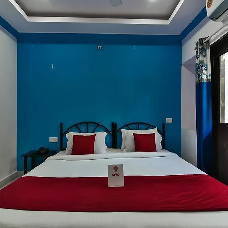 Oyo 11525 Hotel Queen Of Queens Standard